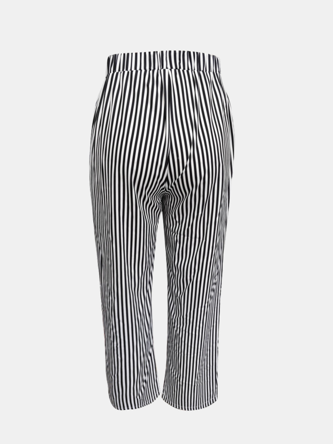 Striped pants with pockets, opaque.