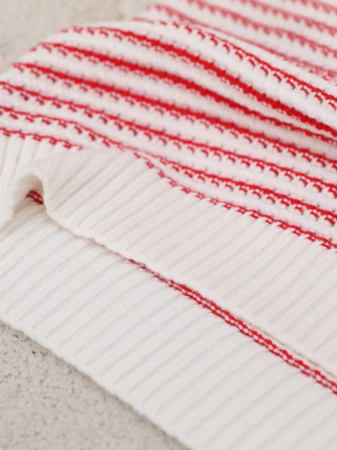 Striped Round Neck Short Sleeve Knit Top.