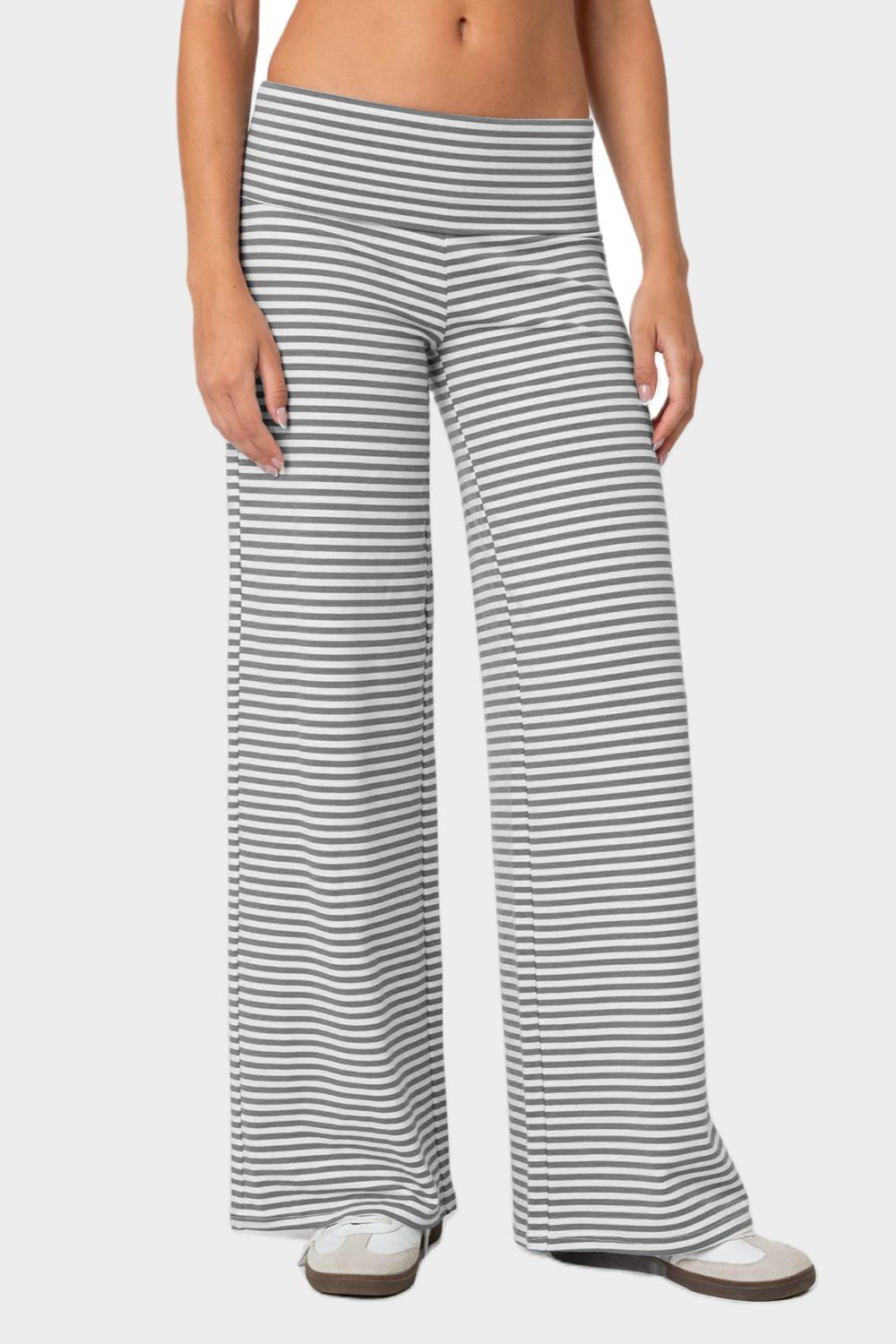 Striped wide leg pants, opaque.