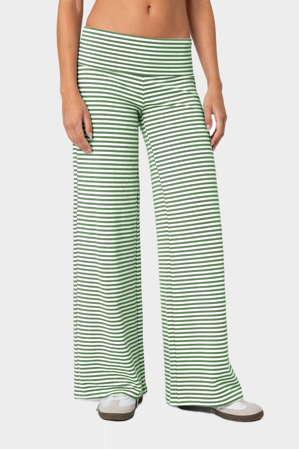 Striped wide leg pants, opaque.