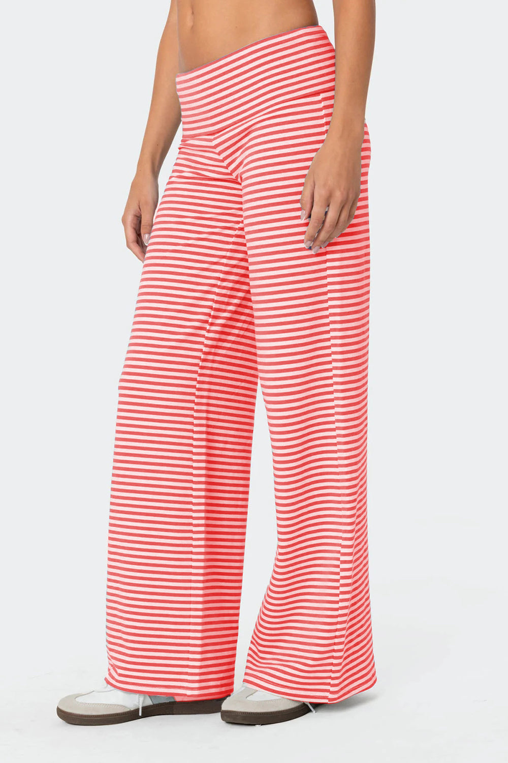 Striped wide leg pants, opaque.