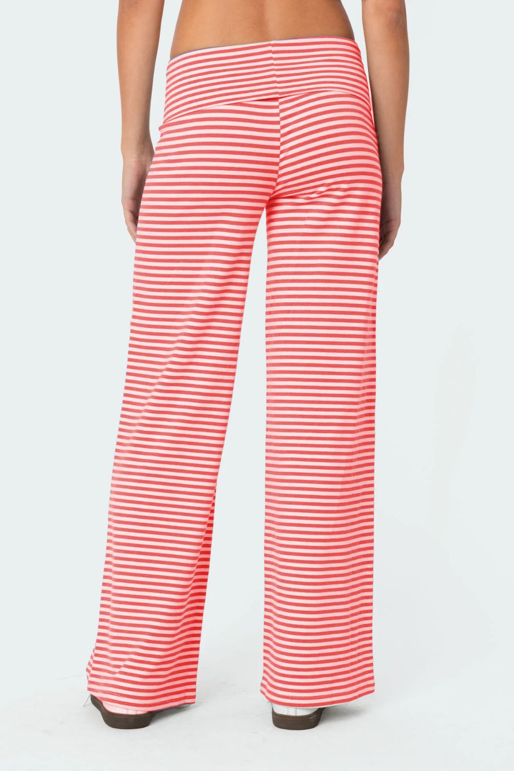 Striped wide leg pants, opaque.