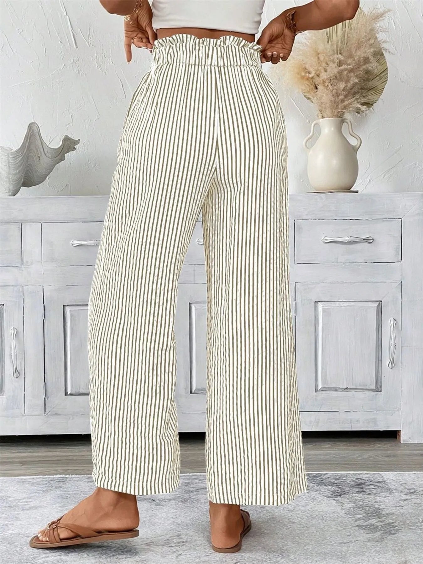 Striped wide leg paper bag pants plus size with tie and pockets.