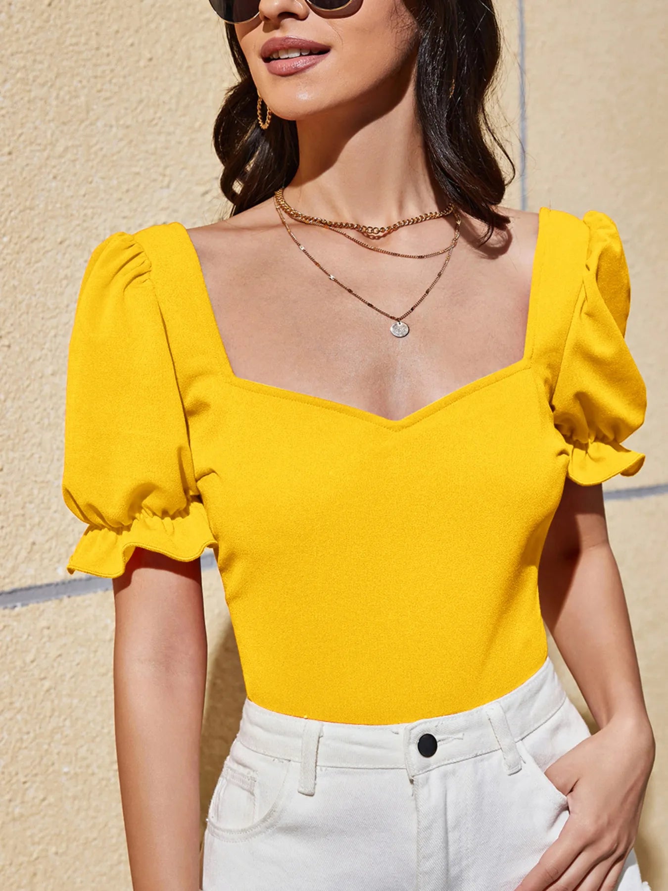 Sweetheart Neck Short Sleeve Top.