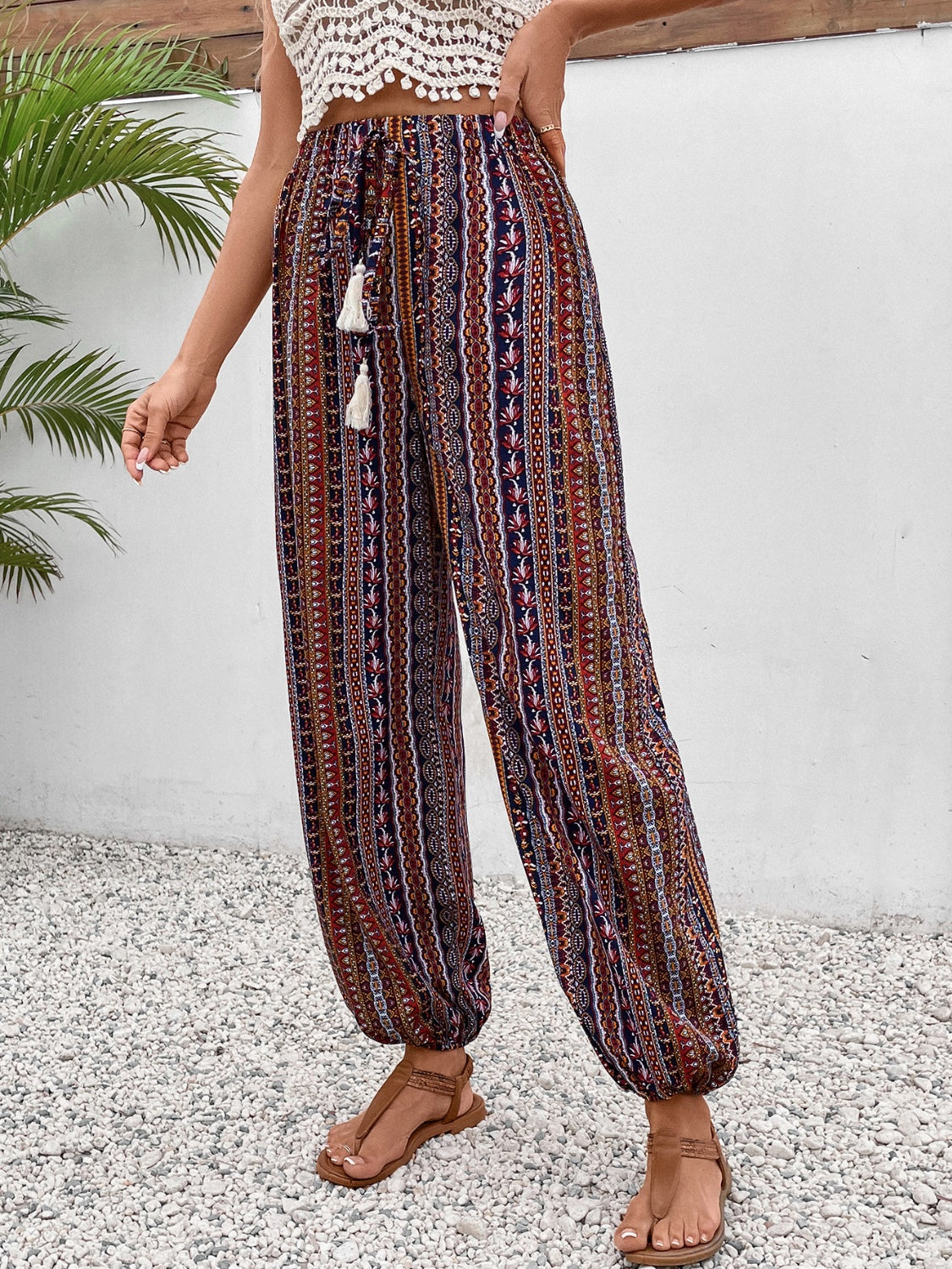 Tassel printed high waist pants with tie, opaque.