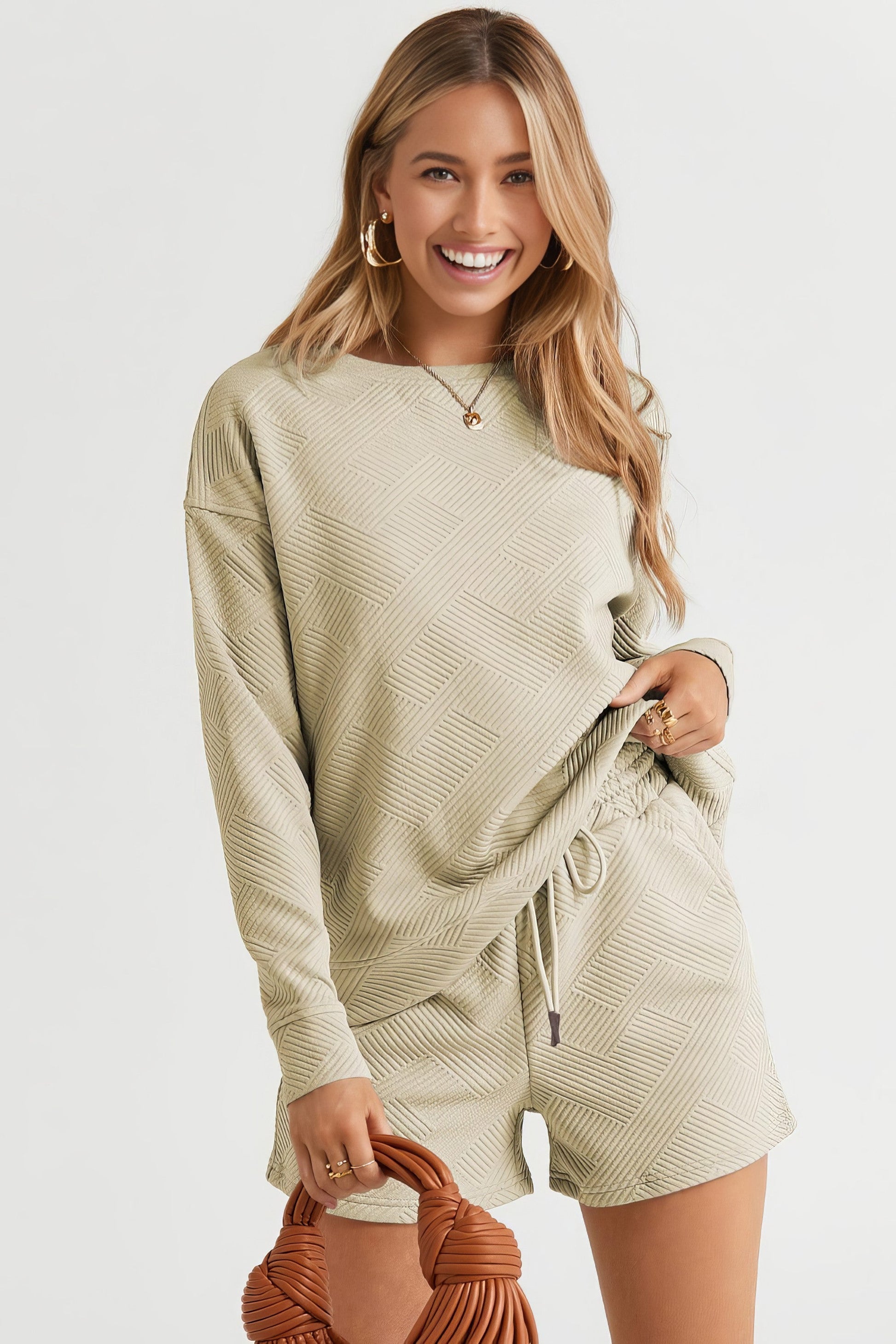 Women's texture long sleeve top and drawstring shorts set with pockets