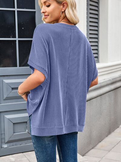 Lovelet Texture Round Neck Short Sleeve T-Shirt.