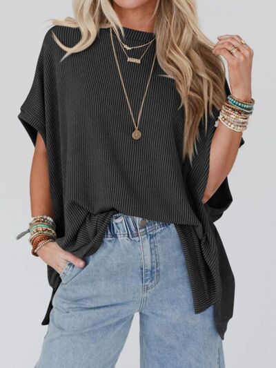 Lovelet Texture Round Neck Short Sleeve T-Shirt.