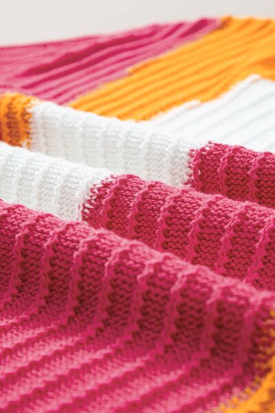 Textured Color Block Short Sleeve Sweater.