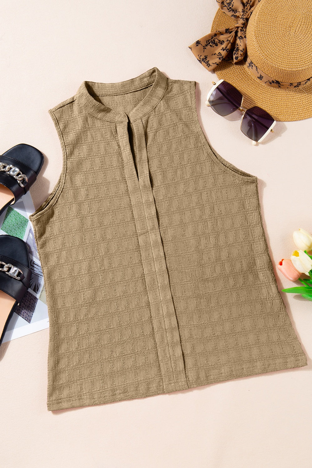Textured notched tank, opaque.