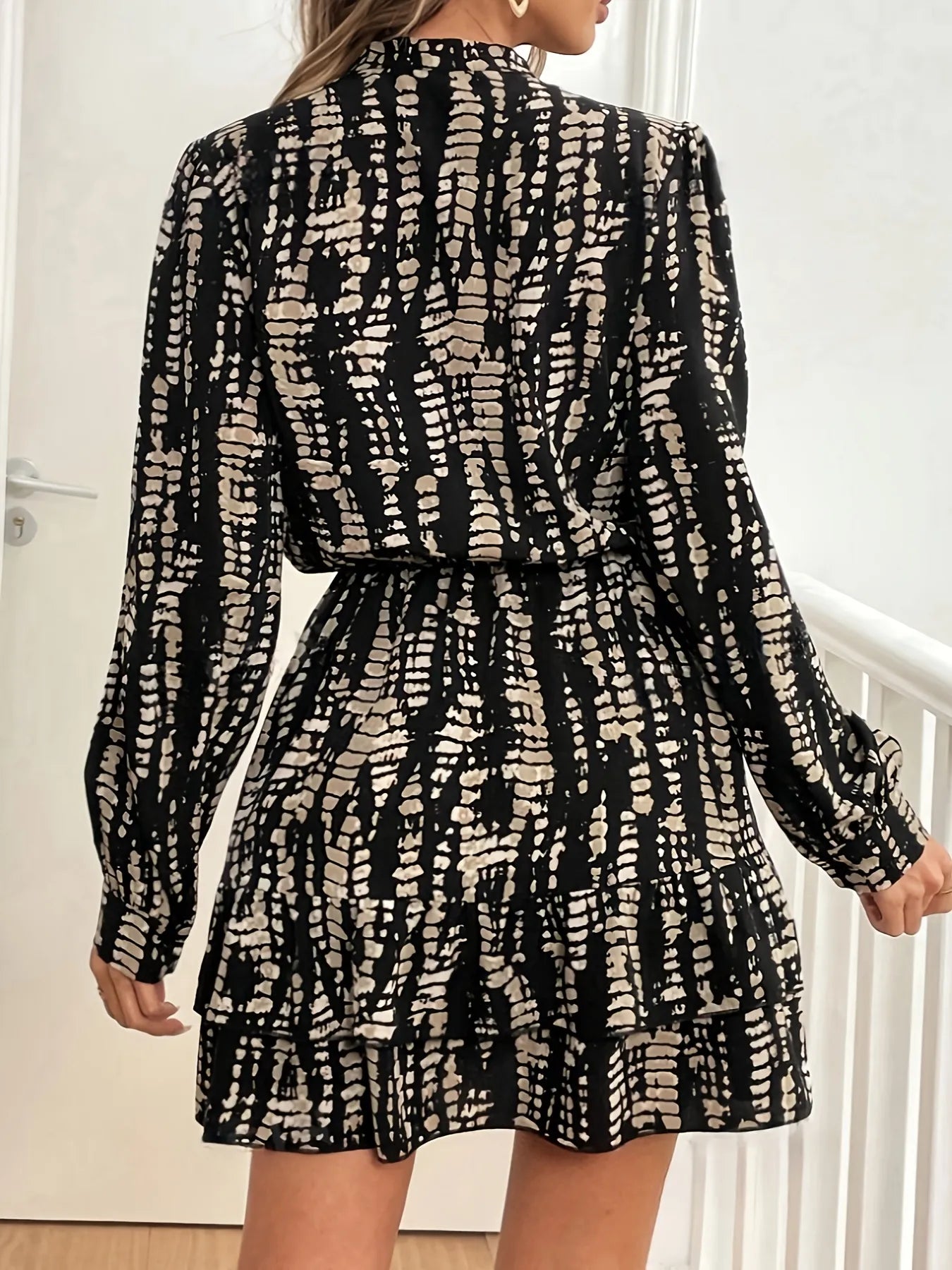 Tie-Dye Print Long Sleeve Mini Dress.