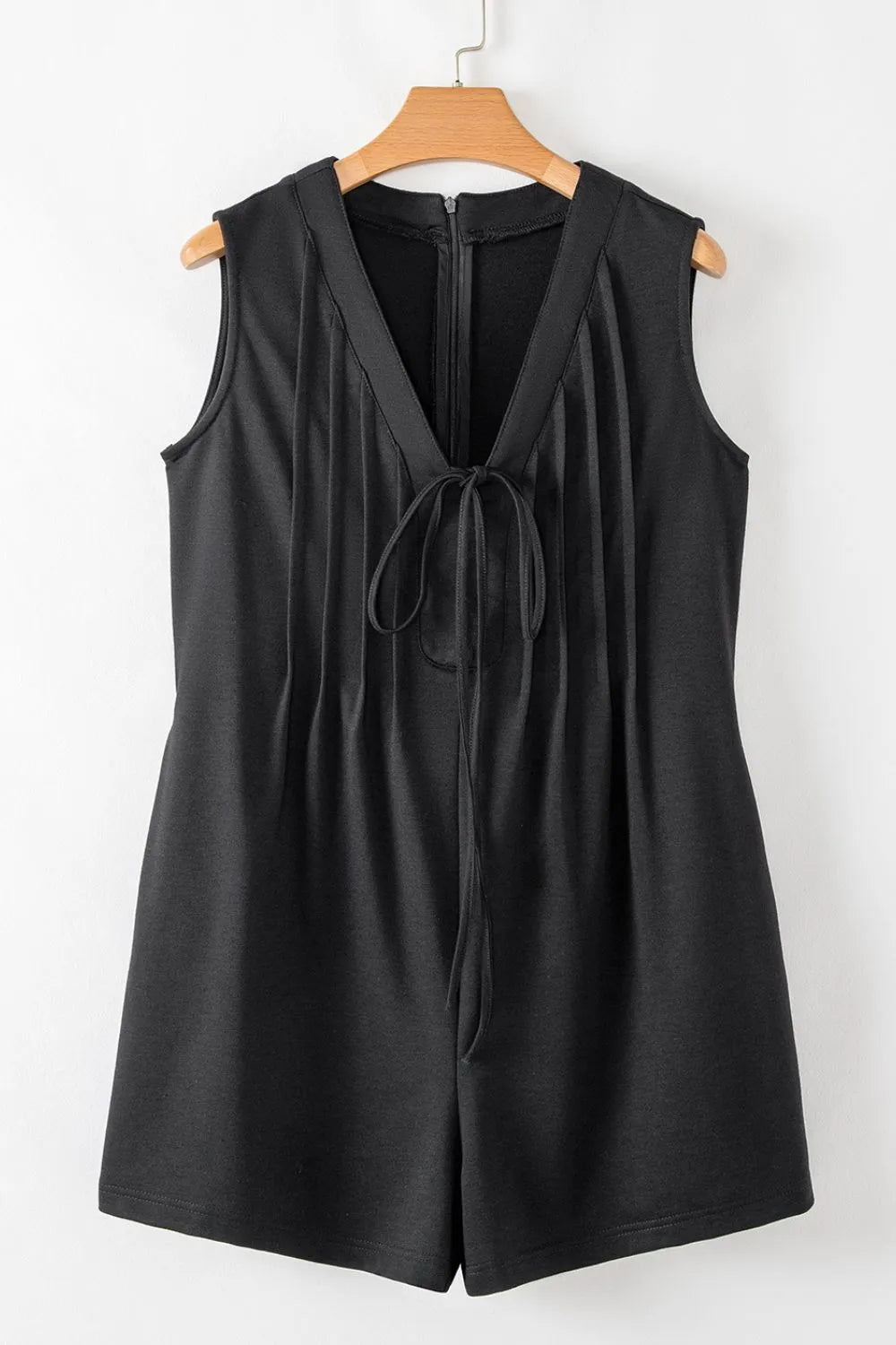 Tie V Neck Pintuck Sleeveless Loose Romper.
