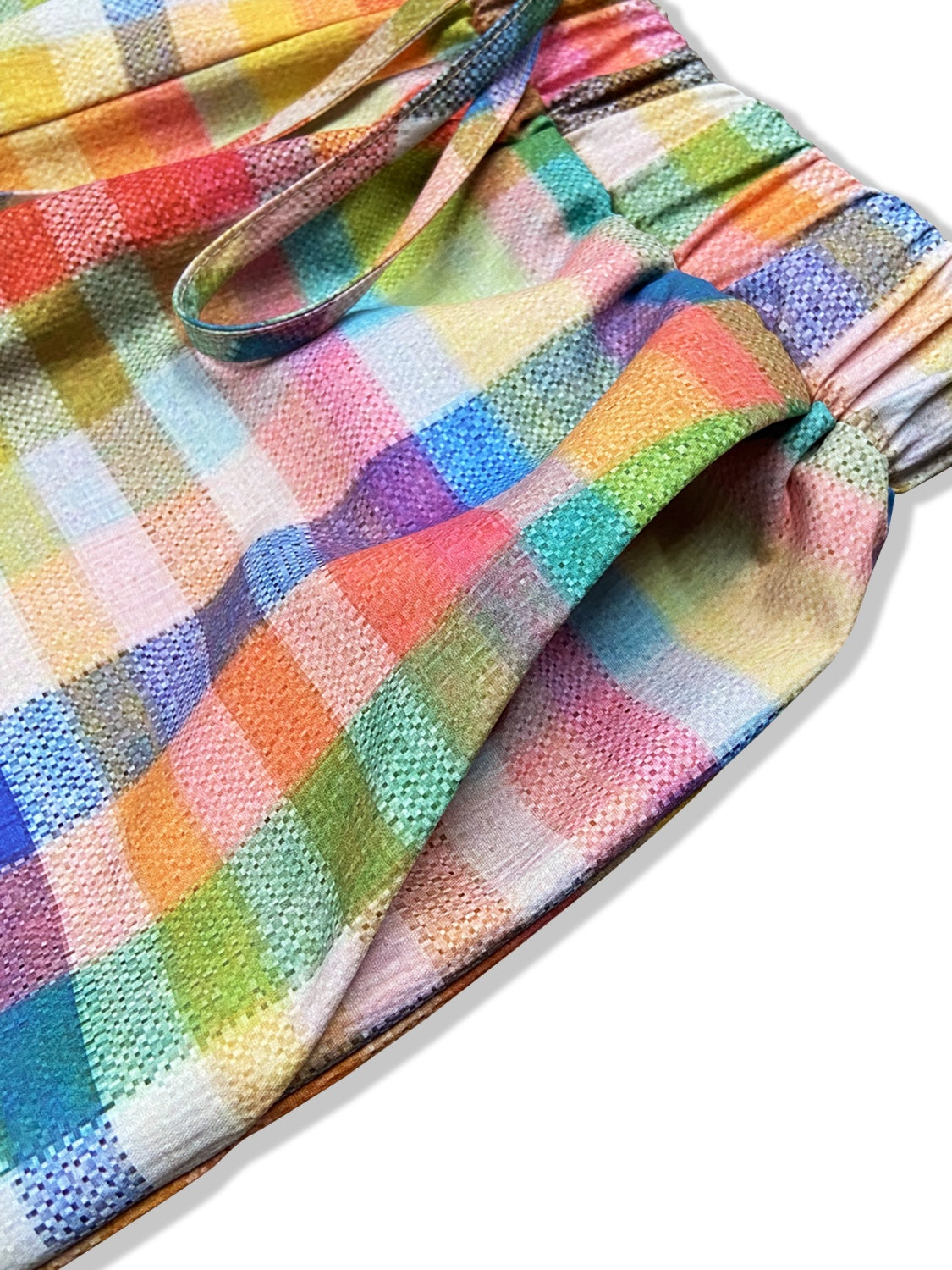 Tied contrast plaid pants with pockets, opaque.