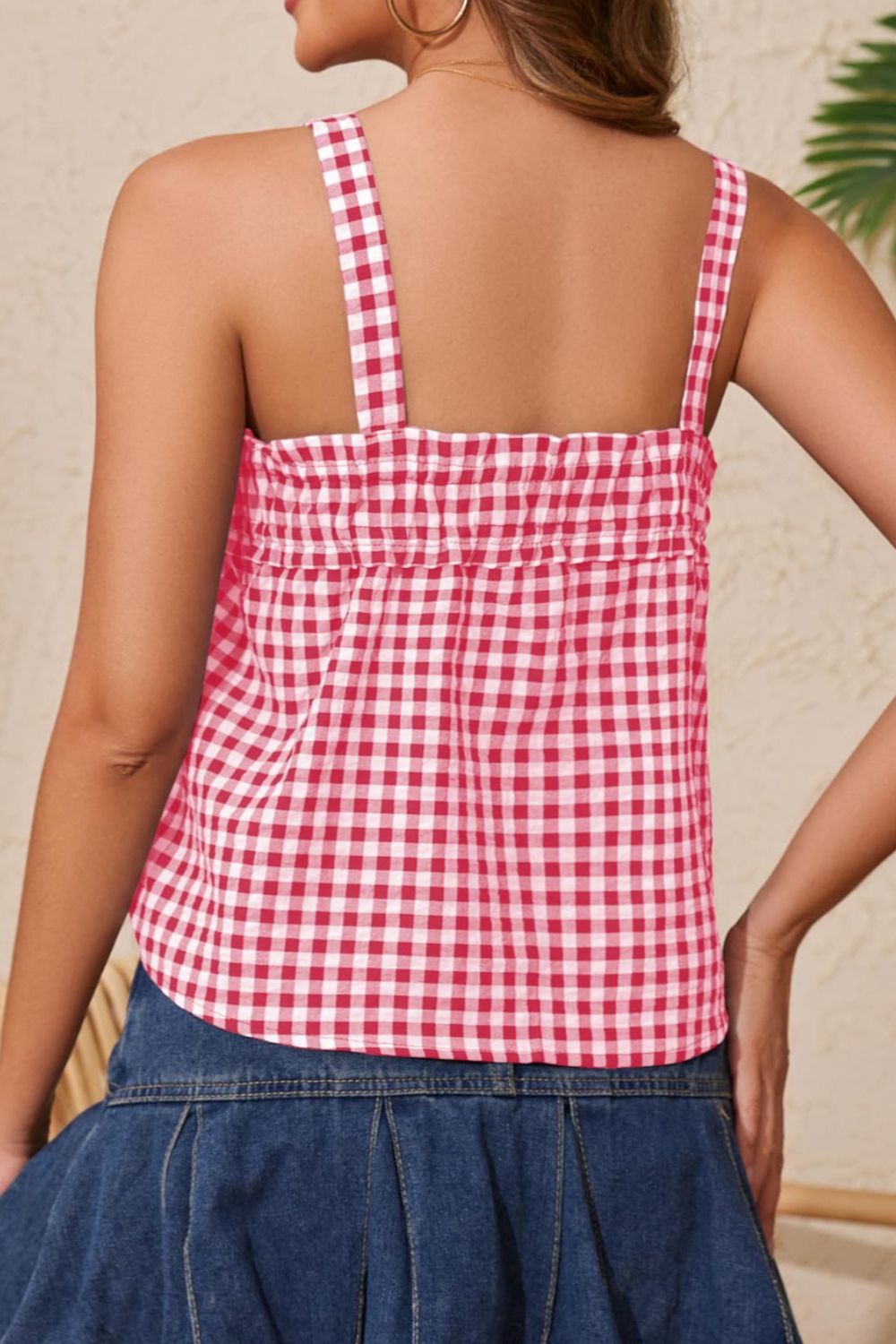 Tied front textured square neck cami, opaque.