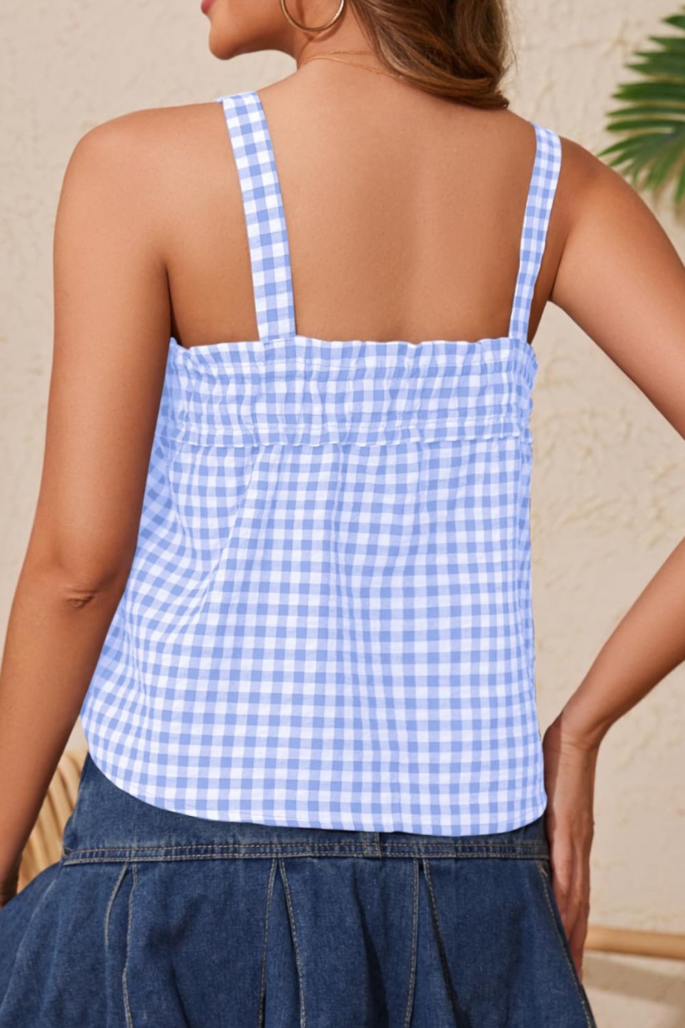 Tied front textured square neck cami, opaque.