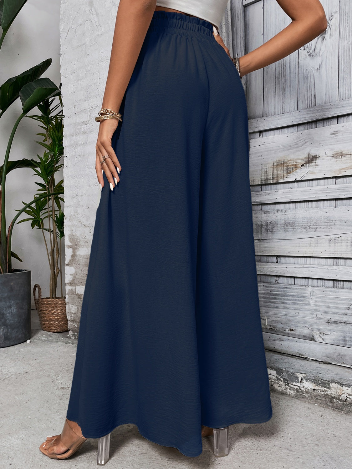 Tied high waist wide leg pants, opaque.