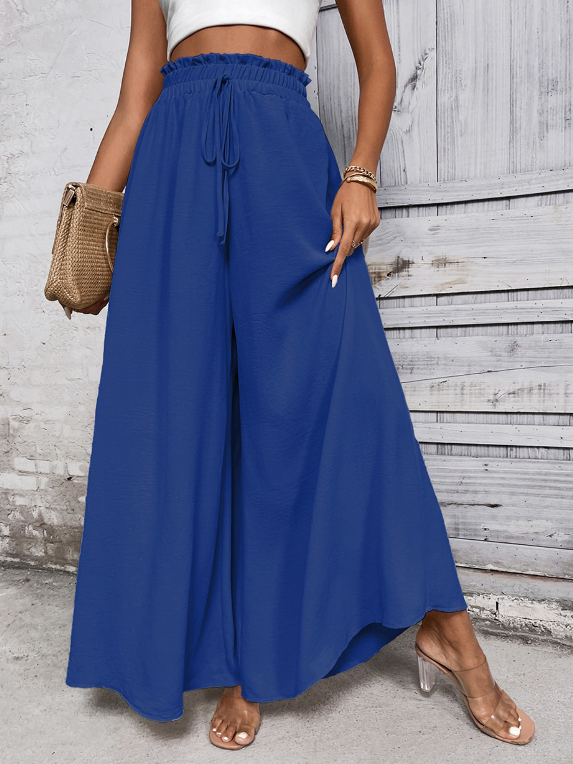 Tied high waist wide leg pants, opaque.