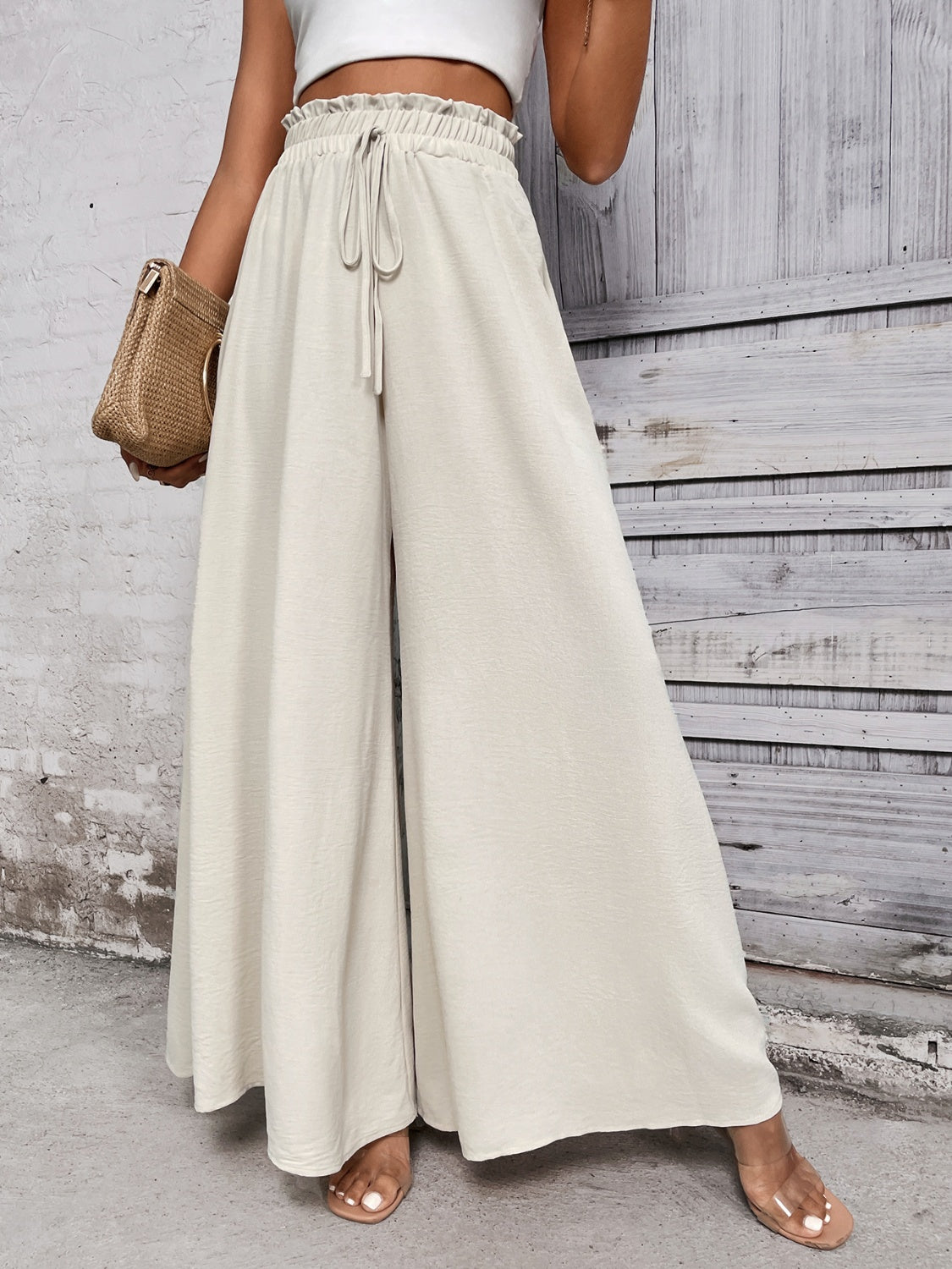 Tied high waist wide leg pants, opaque.