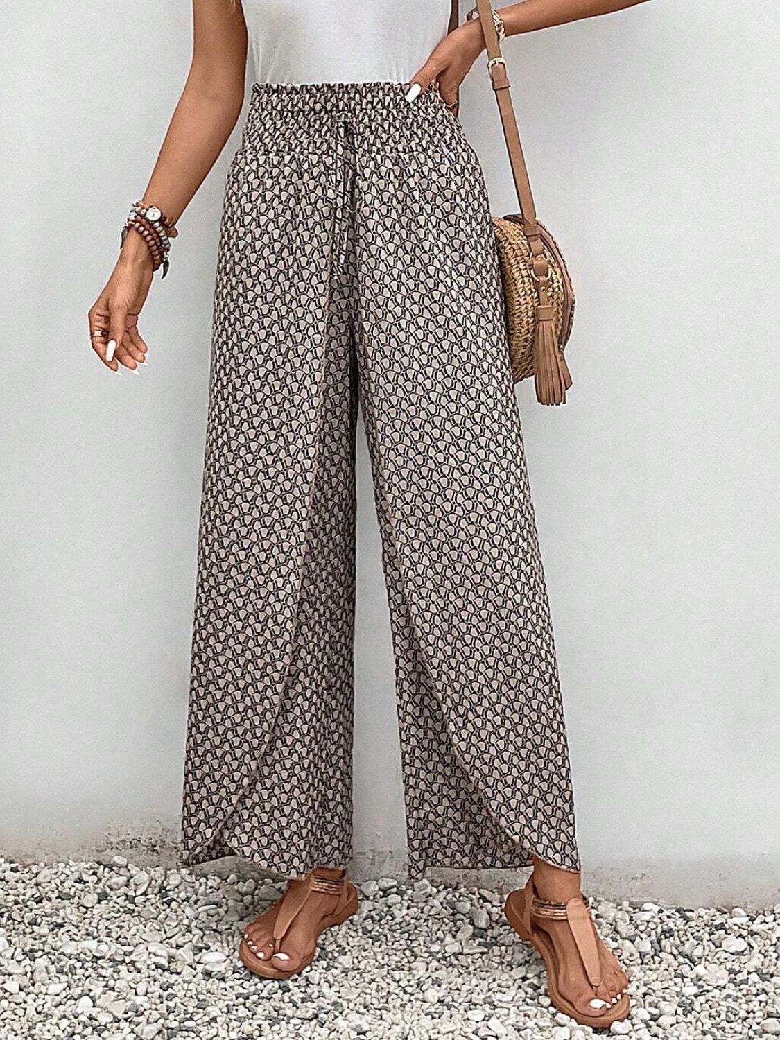 Tied printed wide leg pants with slit, opaque.