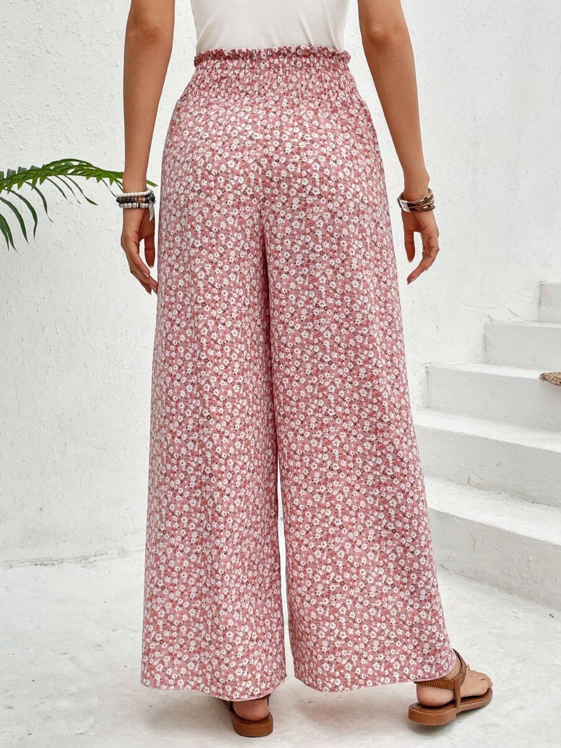 Tied printed wide leg pants with slit, opaque.