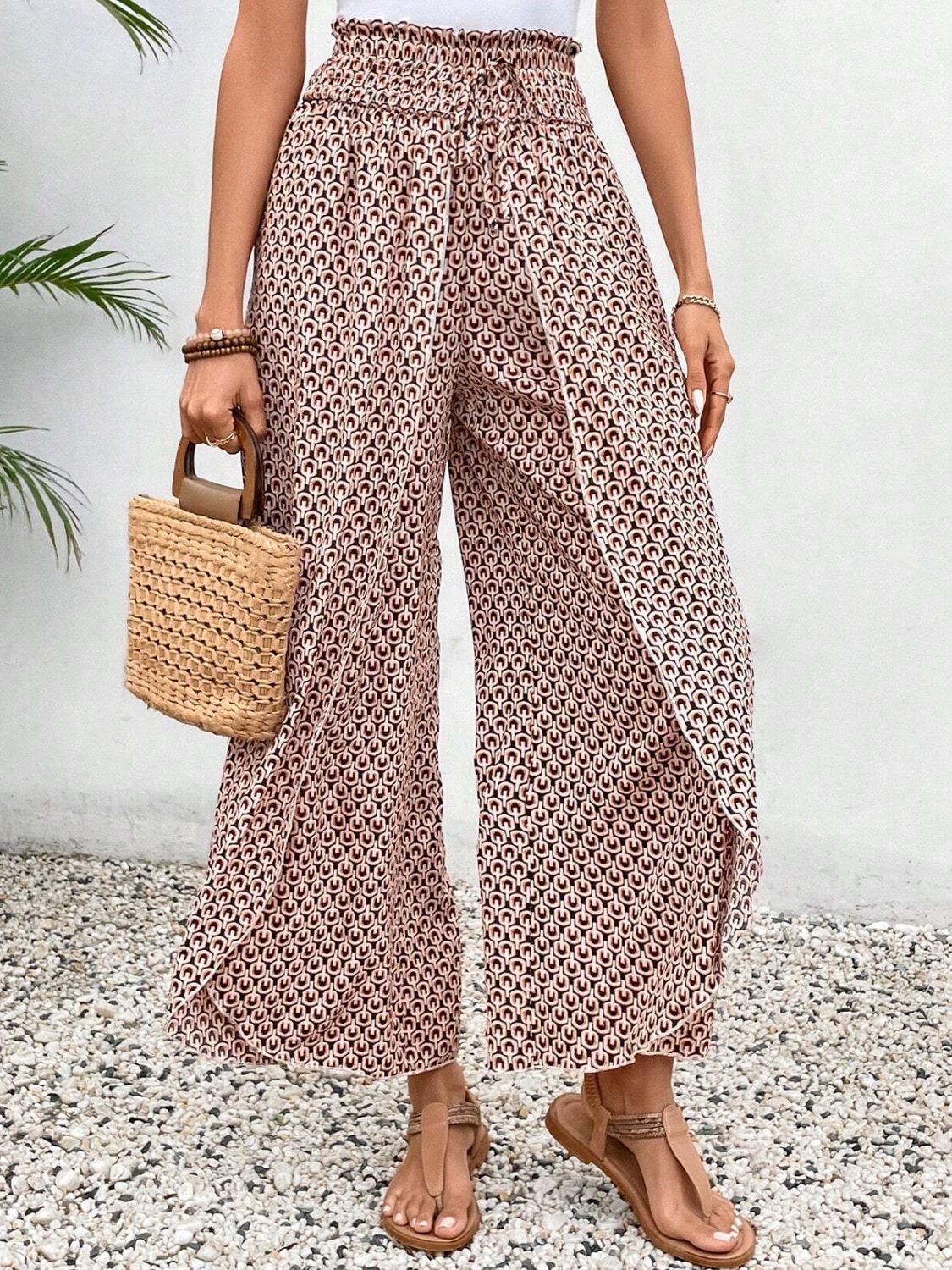 Tied printed wide leg pants with slit, opaque.