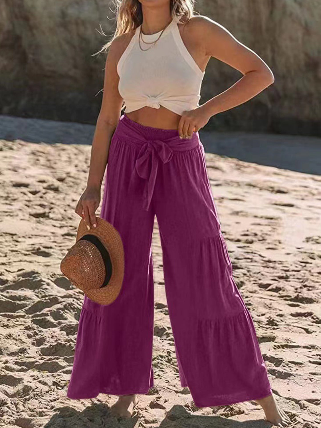 Tied ruched wide leg pants, opaque.