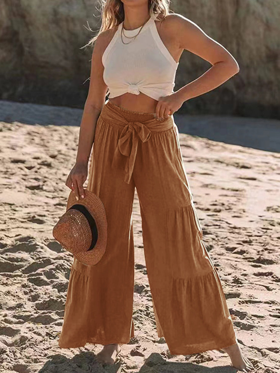 Tied ruched wide leg pants, opaque.