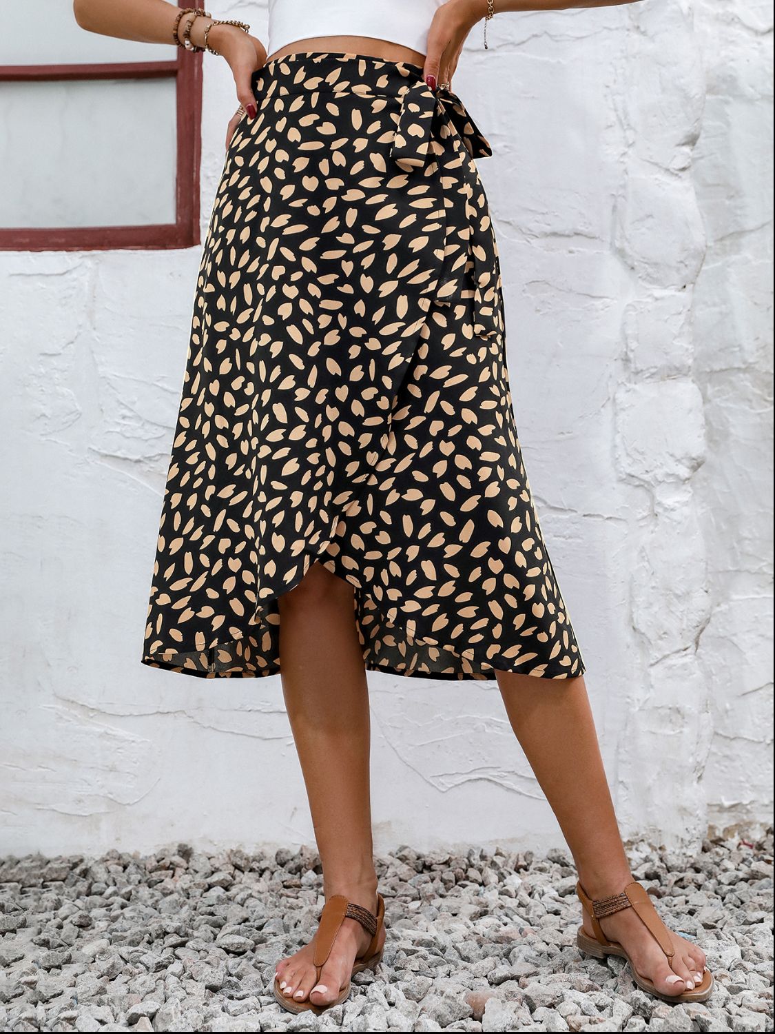 Tied Slit Printed Skirt.