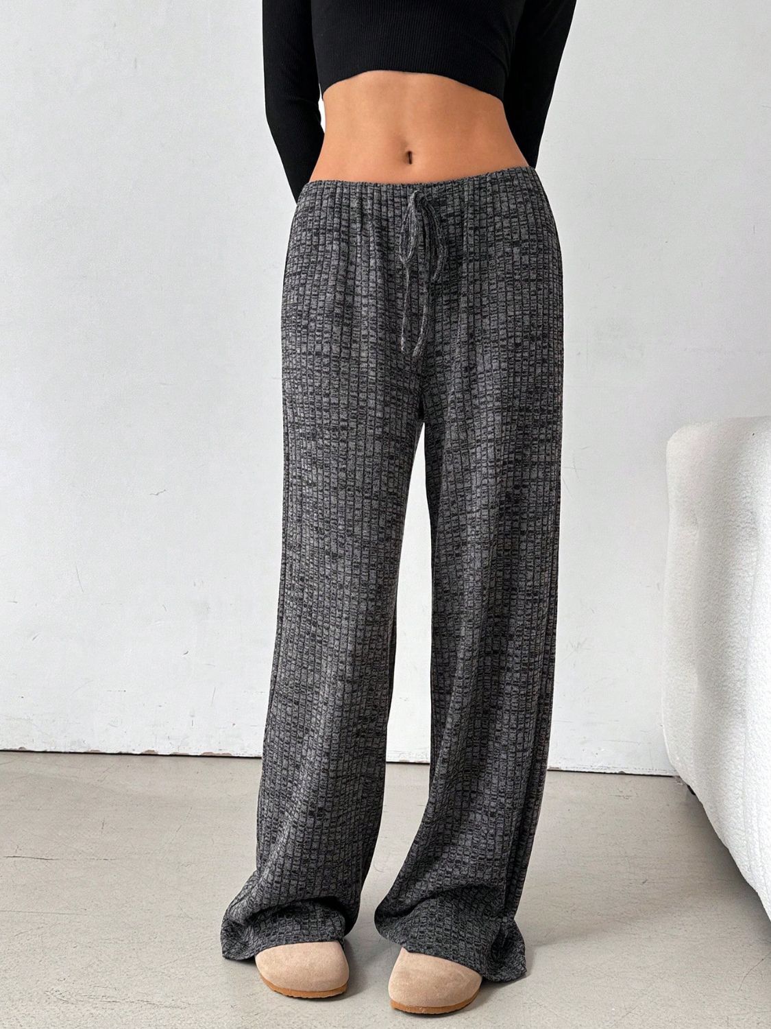 Tied striped wide leg pants, opaque.