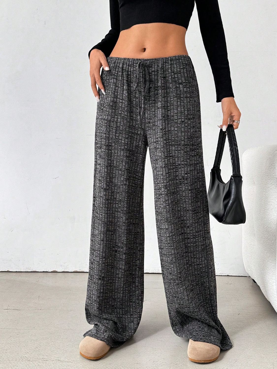 Tied striped wide leg pants, opaque.