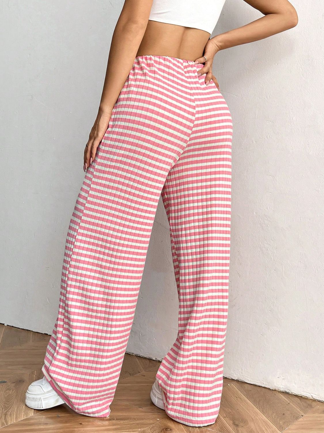 Tied striped wide leg pants, opaque.
