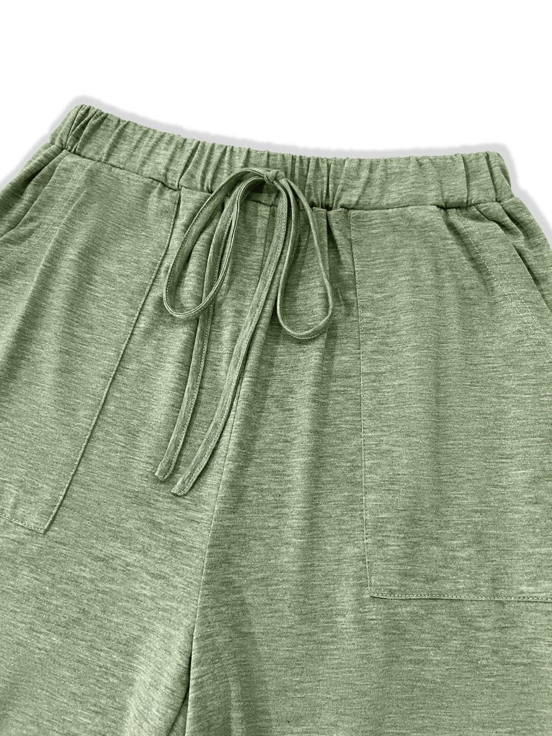 Tied wide leg pants with pockets, opaque.