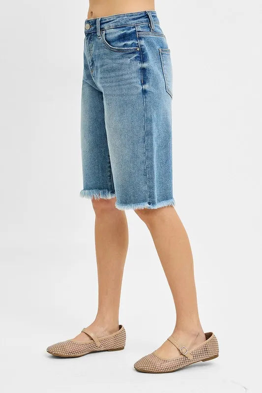 High waist cuff denim shorts with drawstring and pockets.