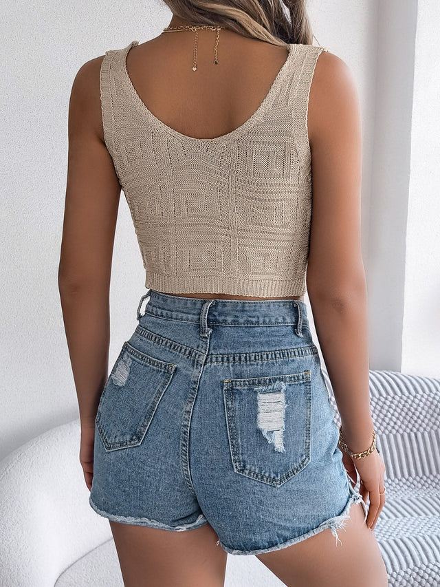 Twisted V-neck knit vest, slightly stretchy.