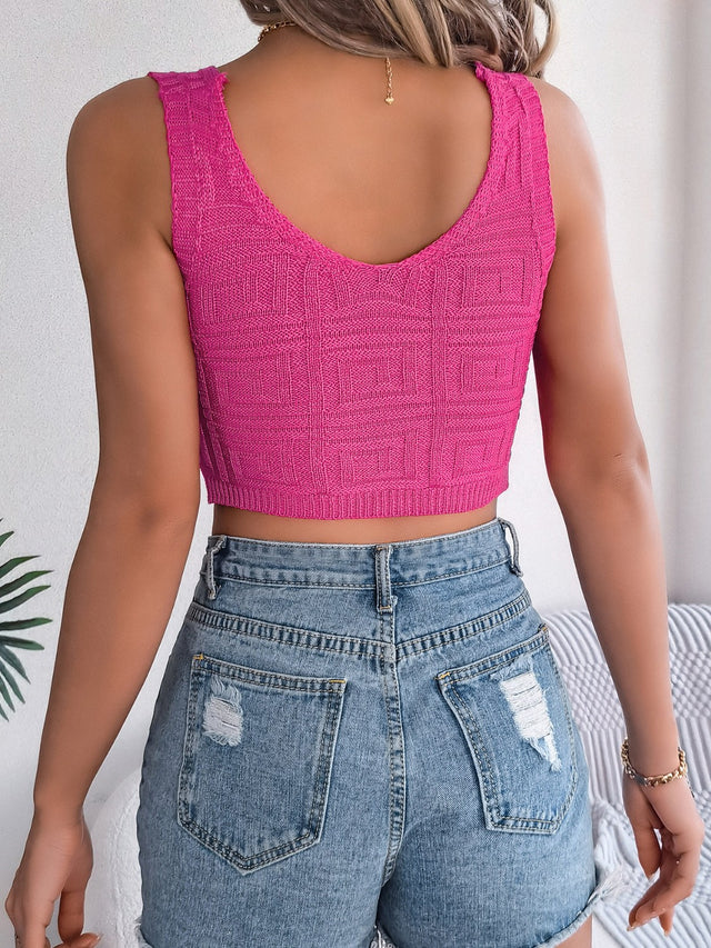 Twisted V-neck knit vest, slightly stretchy.