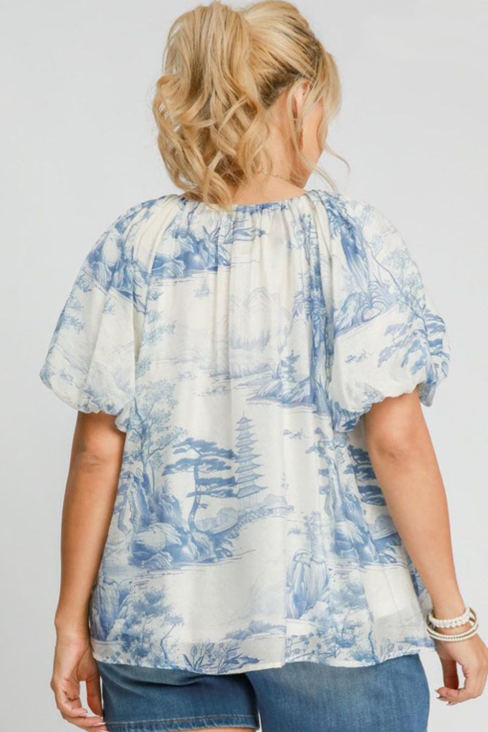 Umgee Full Size Two Tone Toile Print Top, plus size.