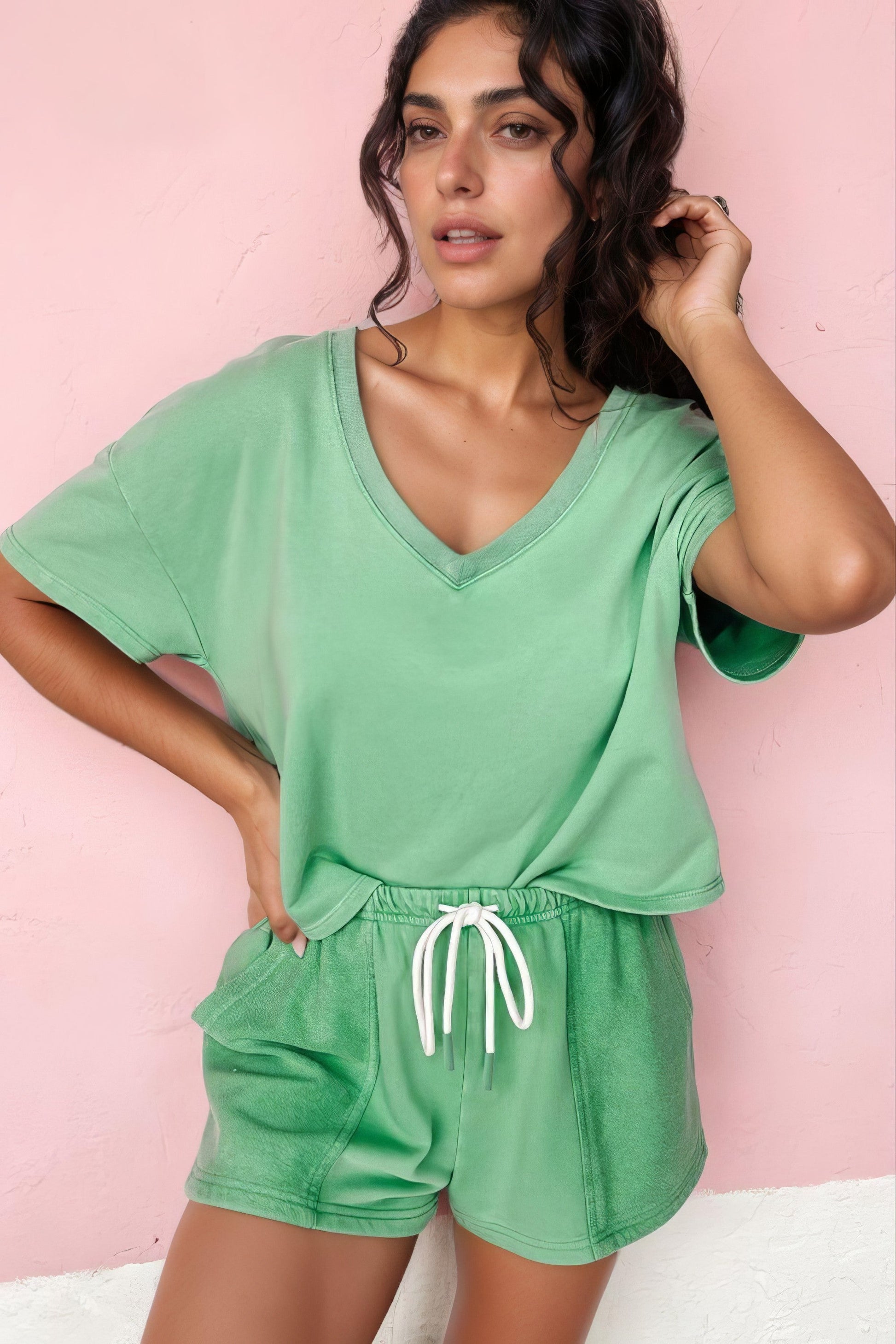 Women's V-neck short sleeve loose top and drawstring shorts set with pockets