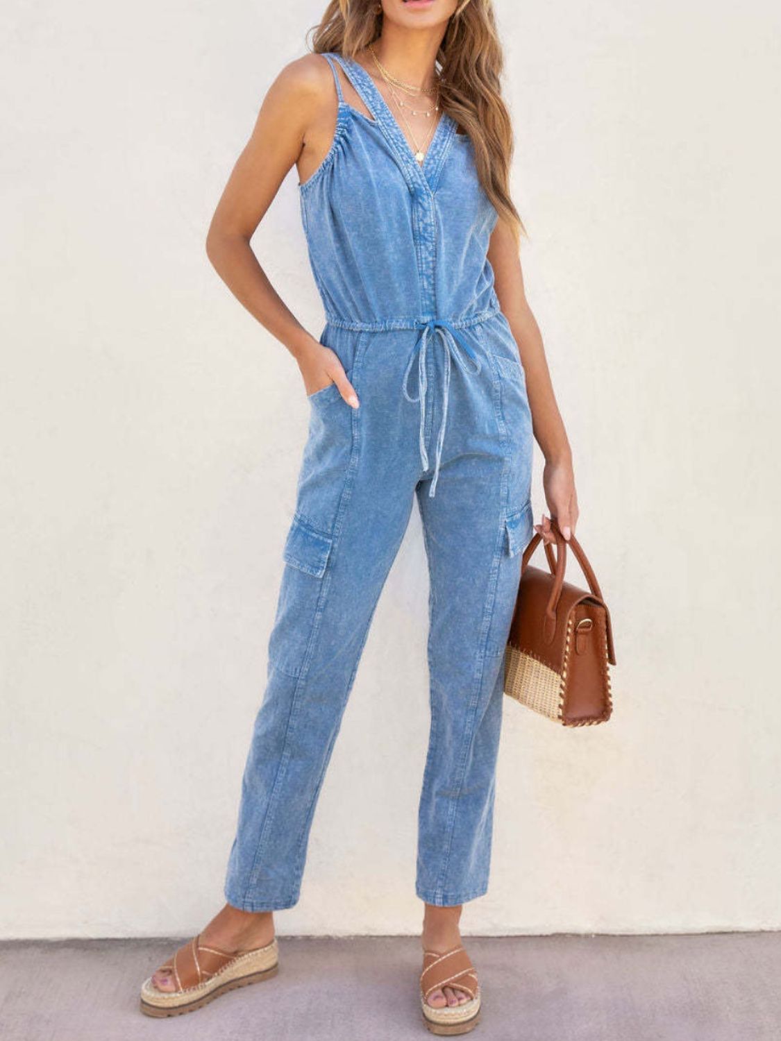 Drawstring Round Neck Sleeveless Jumpsuit with Pockets.