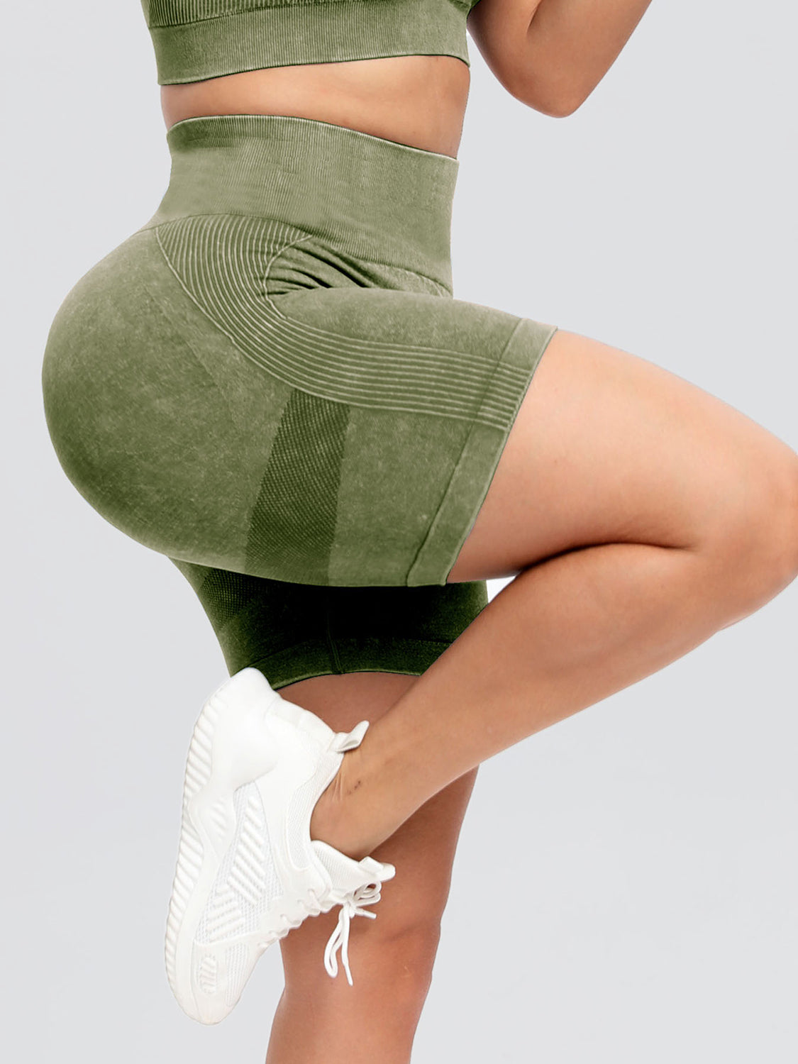 Solid drawstring smocked waist pocketed shorts.