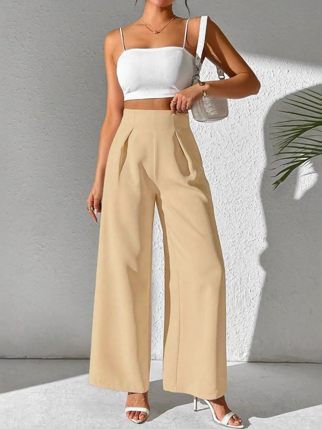 Wide leg high waist pants.
