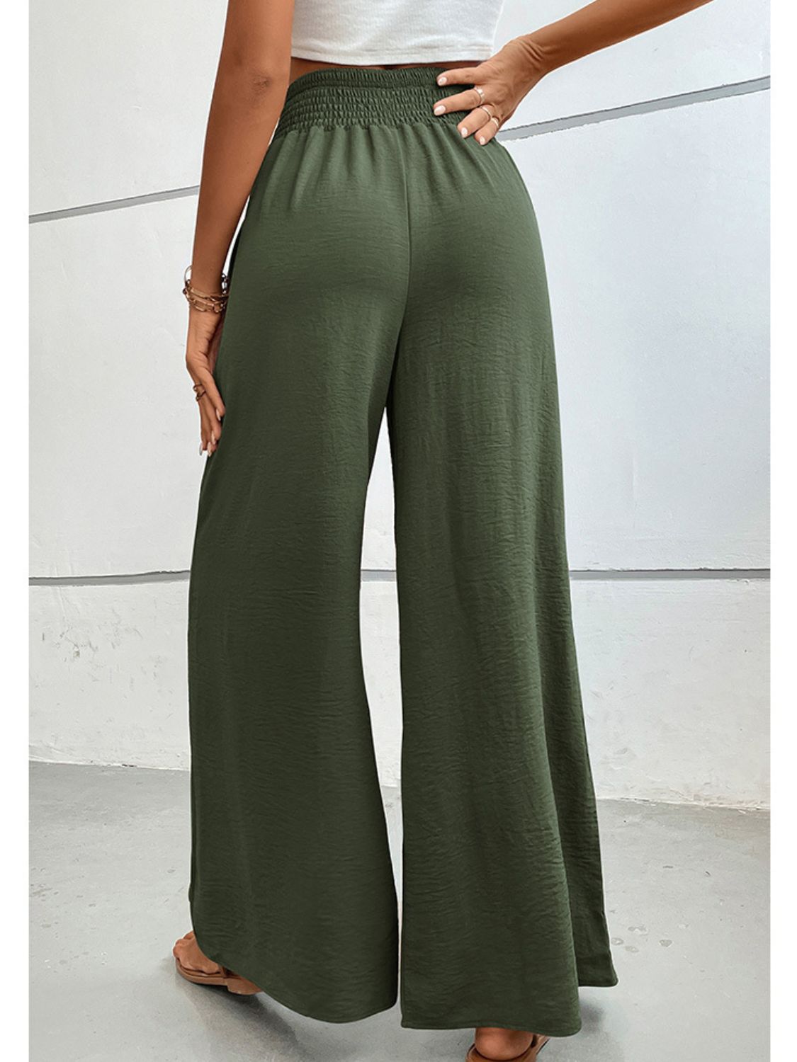 Wide waistband relax fit long pants, casual style.