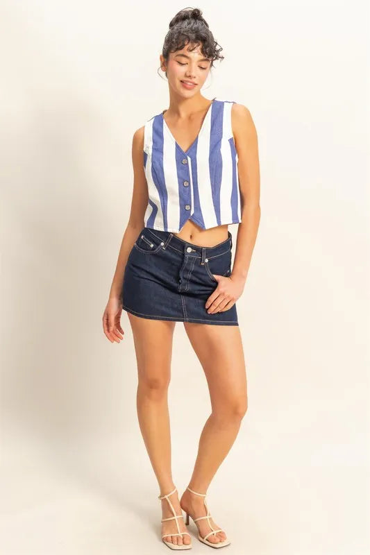 Woven striped V-neck button down vest.