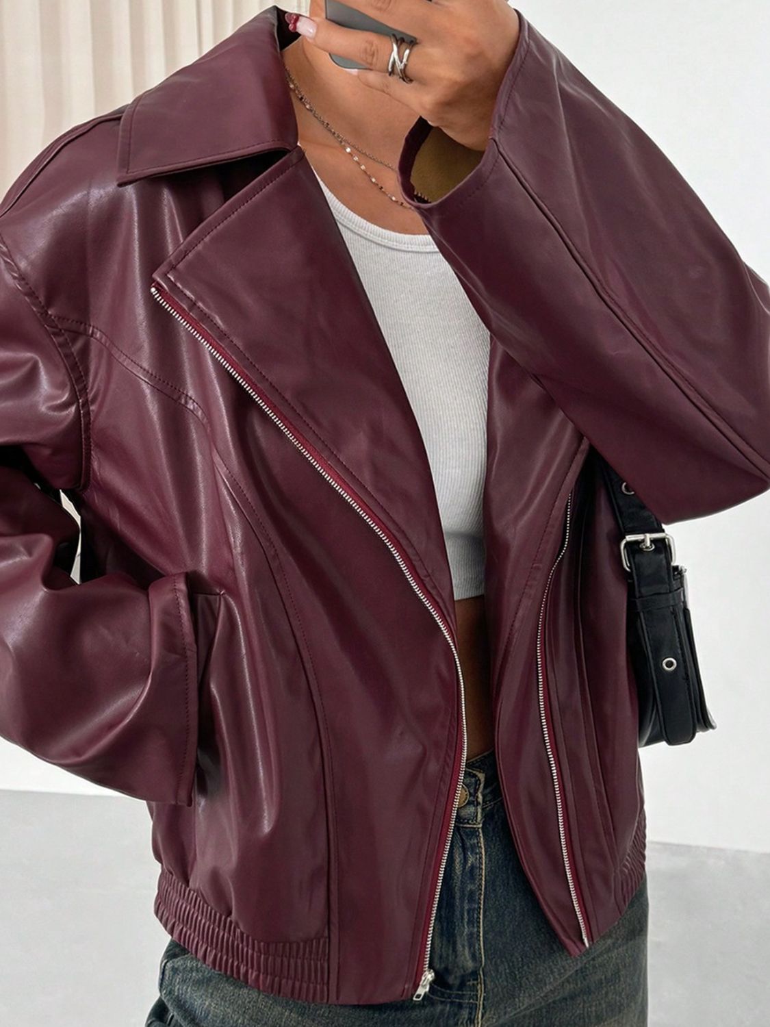 Zip up drop shoulder jacket with pockets.