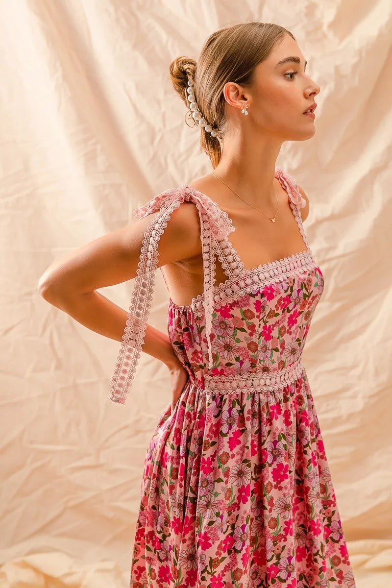 Floral Print Balloon Sleeve Dress - Buttoned.