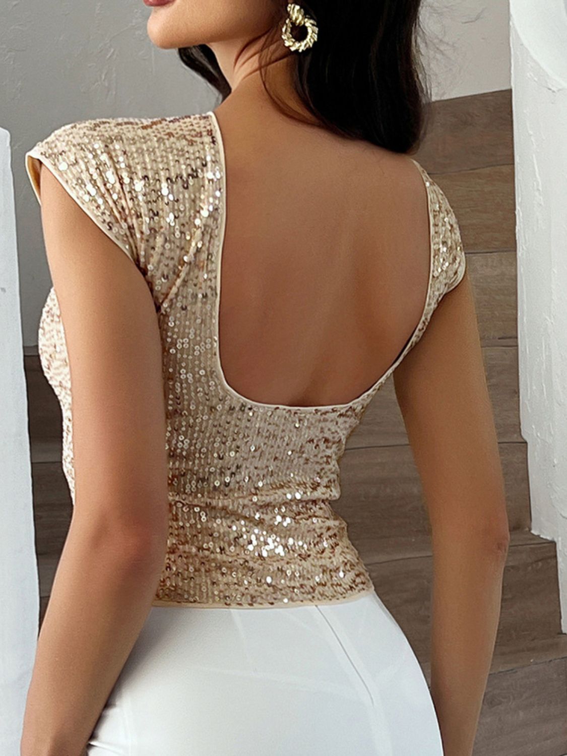 Sequin Round Neck Backless T-Shirt