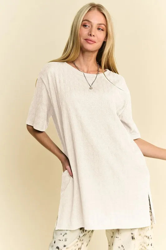 Short Sleeve Side Slit T-Shirt with Pockets