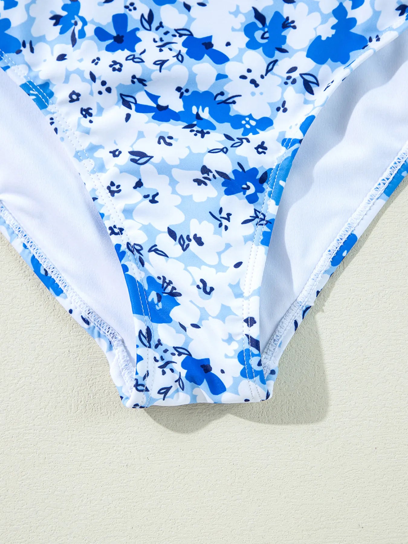 Floral Ruffled Strap Lace-up Hollow Out One Piece Swimsuit.