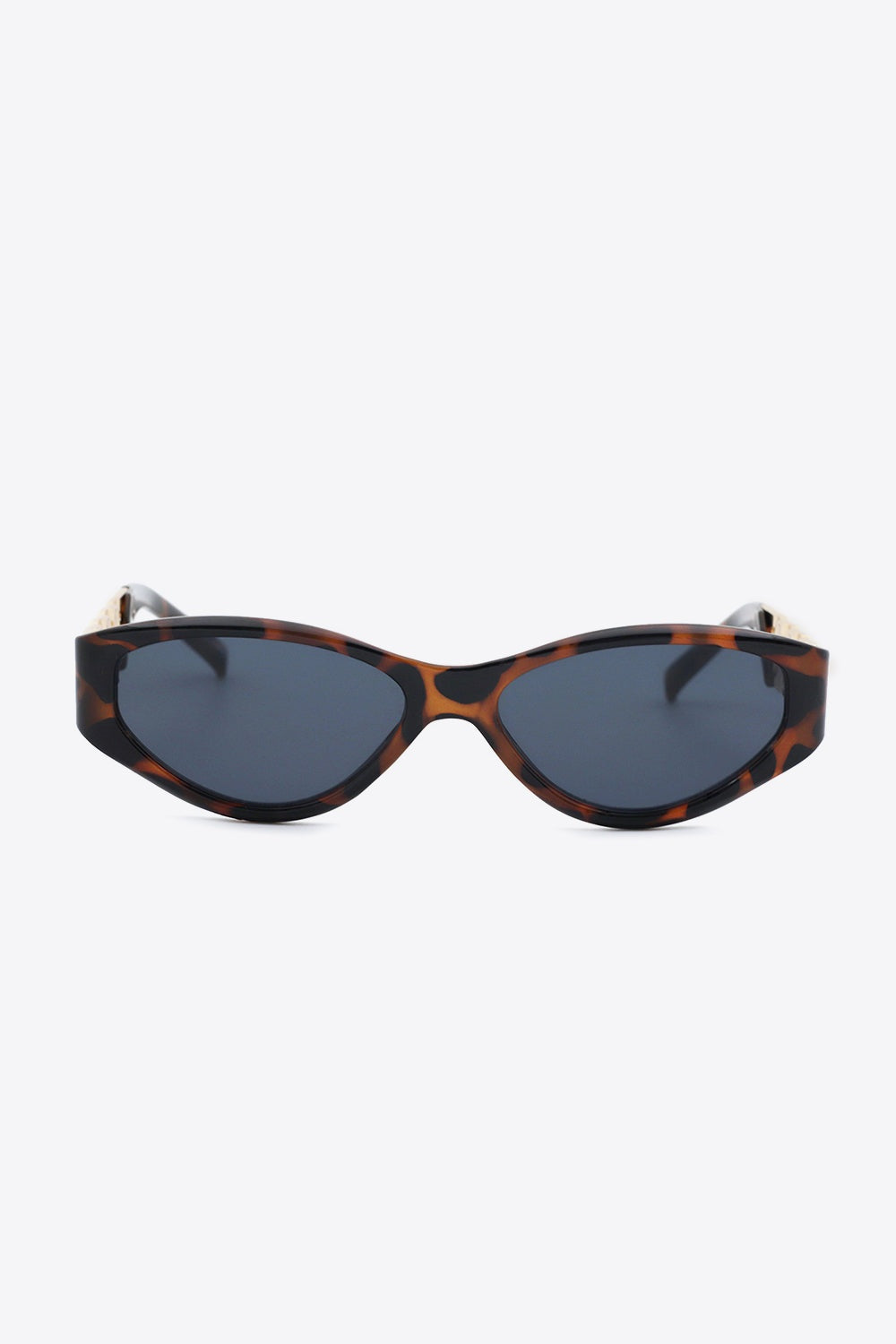 Tortoiseshell cat-eye sunglasses feature a bold upswept frame, dark lenses, and visible chain-inspired temple accents for a polished vintage-inspired look.