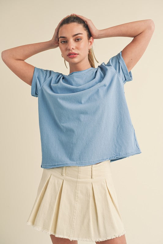 Exposed Seam Round Neck Short Sleeve T-Shirt