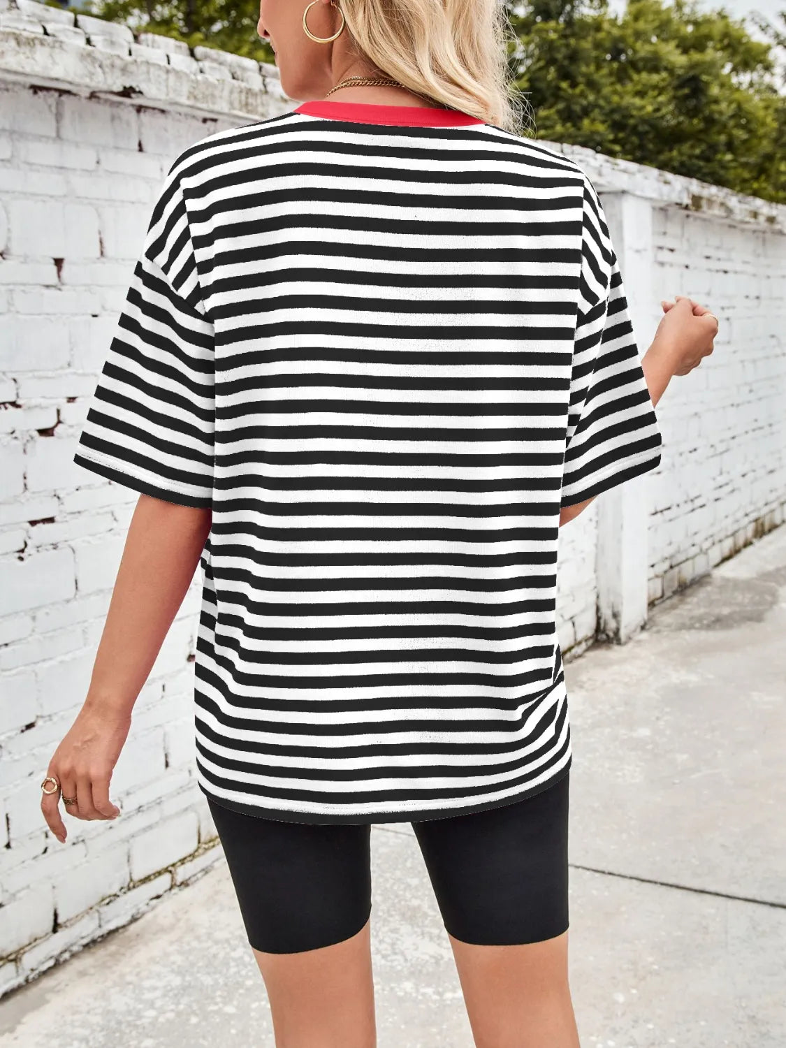 Contrast Striped Round Neck T-Shirt